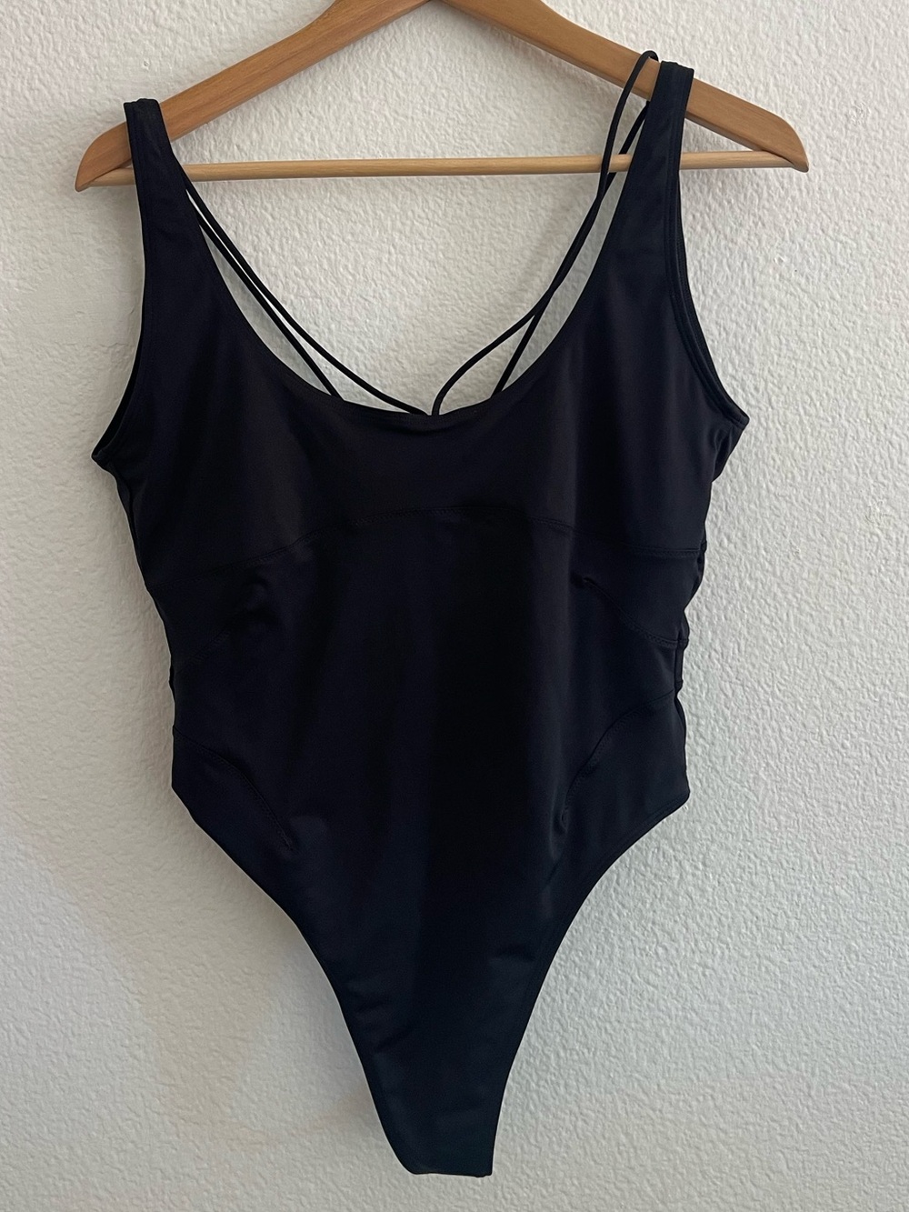 Jacquemus le maillot Black One-Piece with Gold logo Detail on the back